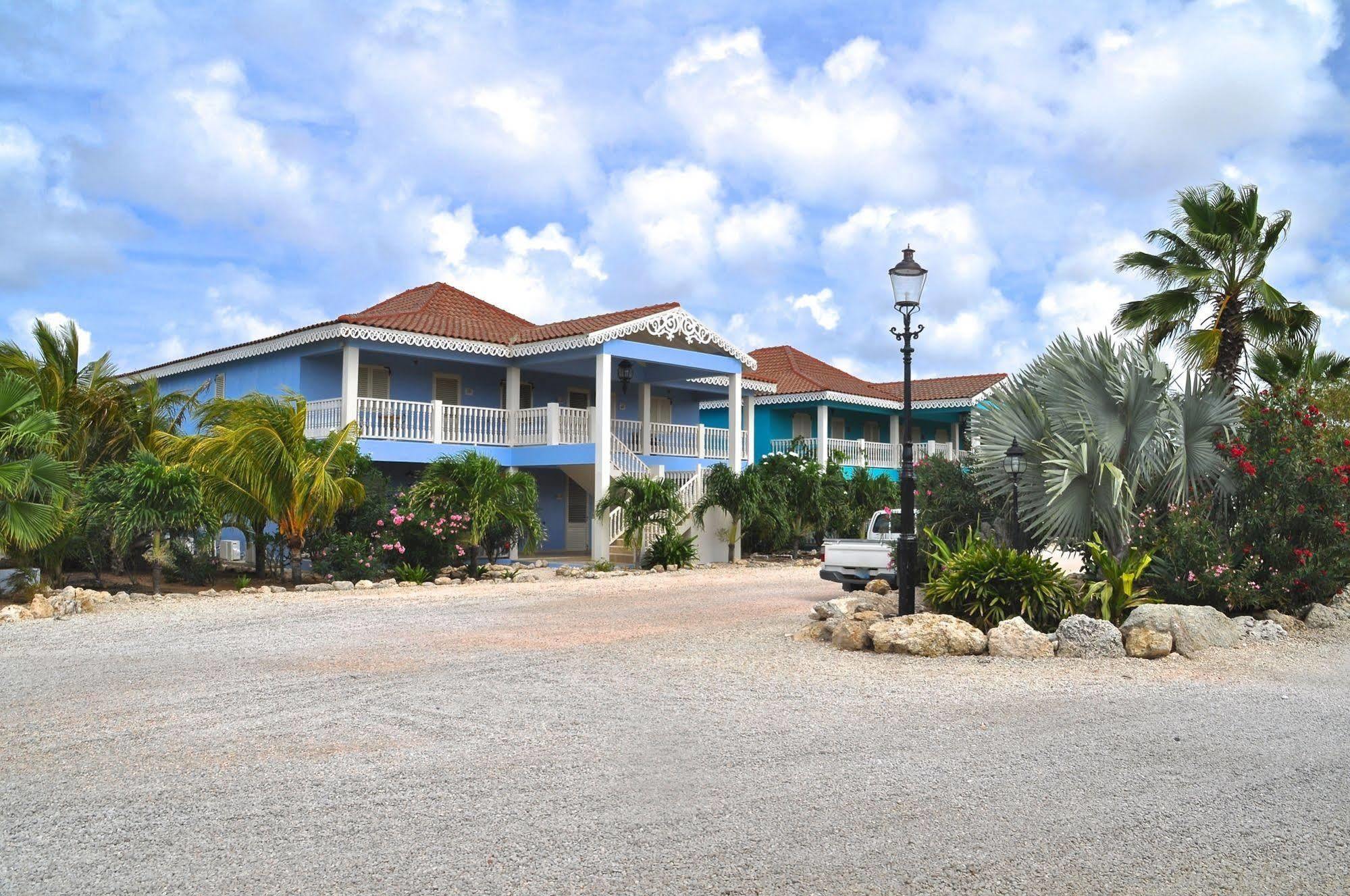 Ocean Breeze Boutique Hotel & Marina Kralendijk  Exterior photo